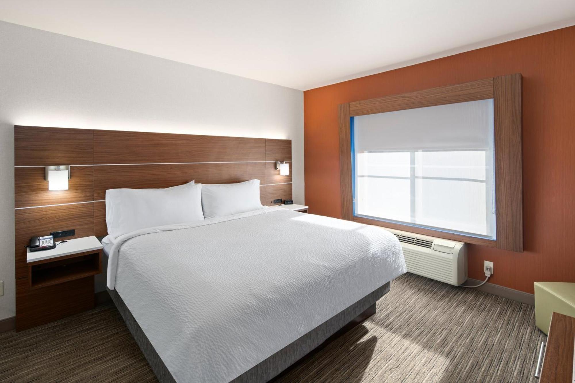 Holiday Inn Express Hotel & Suites Coeur D'Alene I-90 Exit 11 By Ihg Exterior photo
