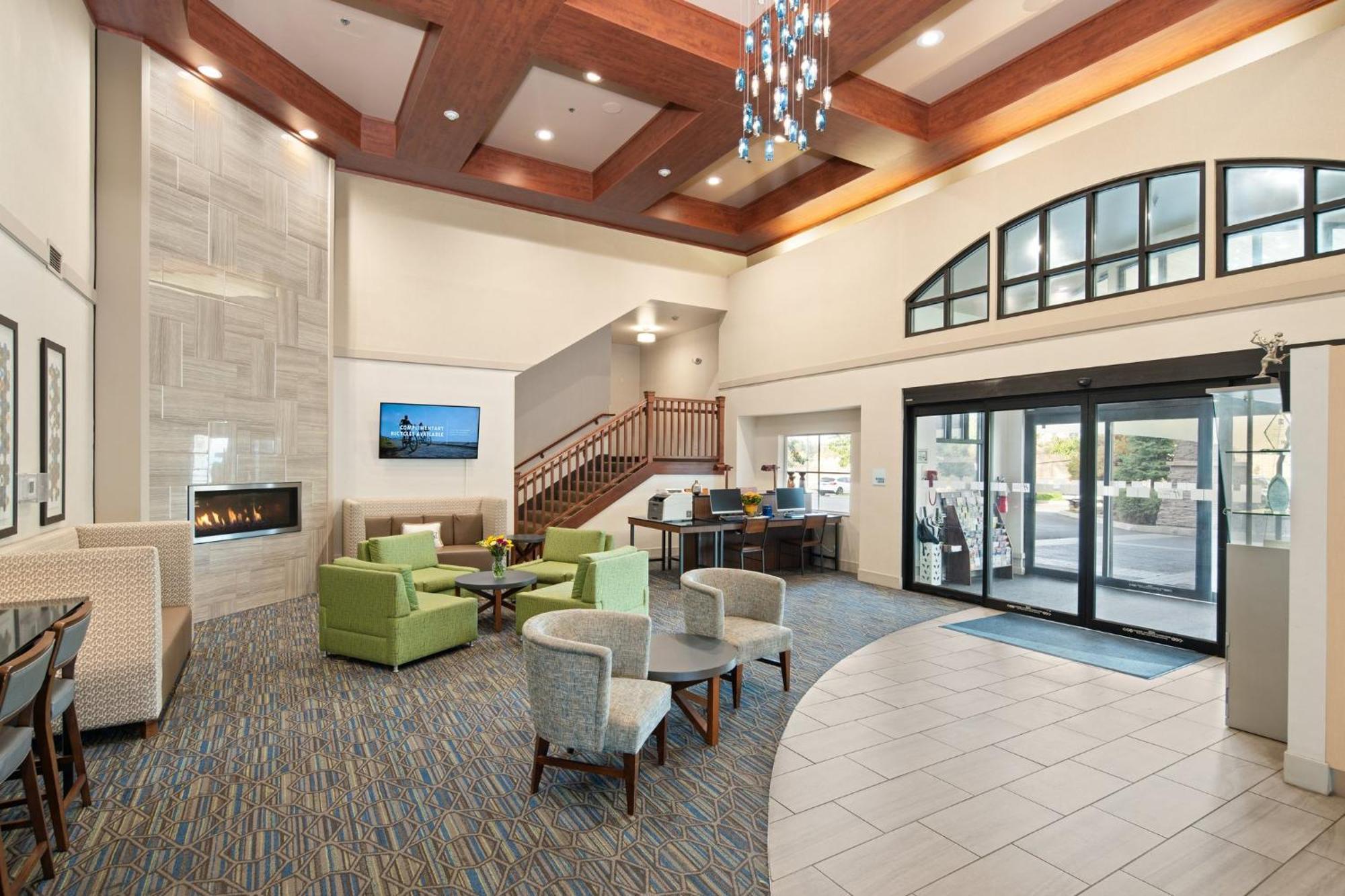 Holiday Inn Express Hotel & Suites Coeur D'Alene I-90 Exit 11 By Ihg Exterior photo