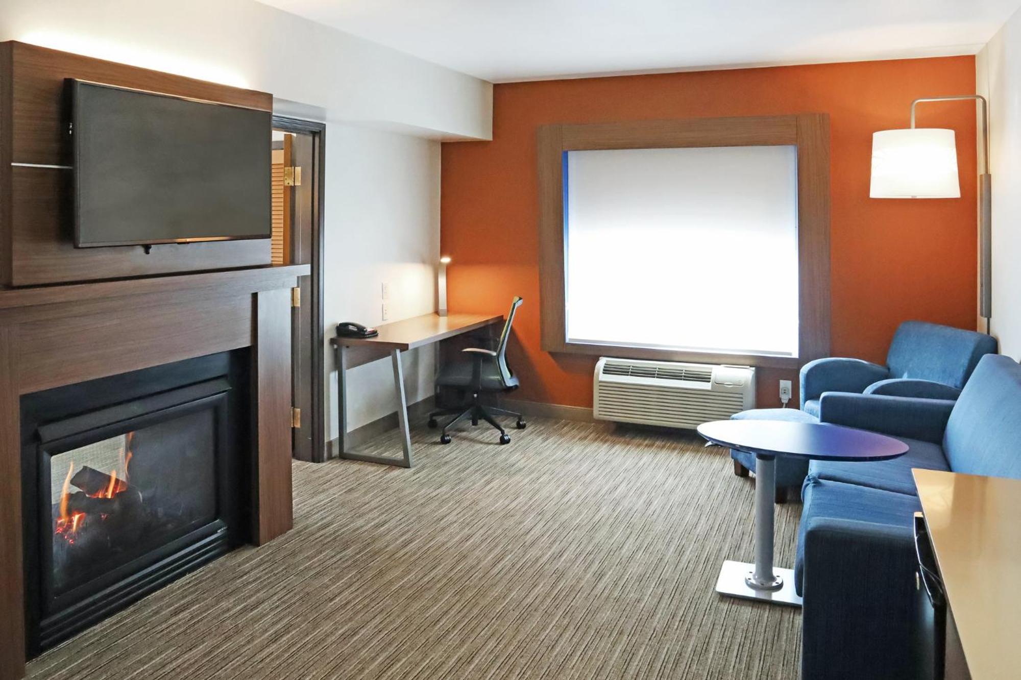 Holiday Inn Express Hotel & Suites Coeur D'Alene I-90 Exit 11 By Ihg Exterior photo