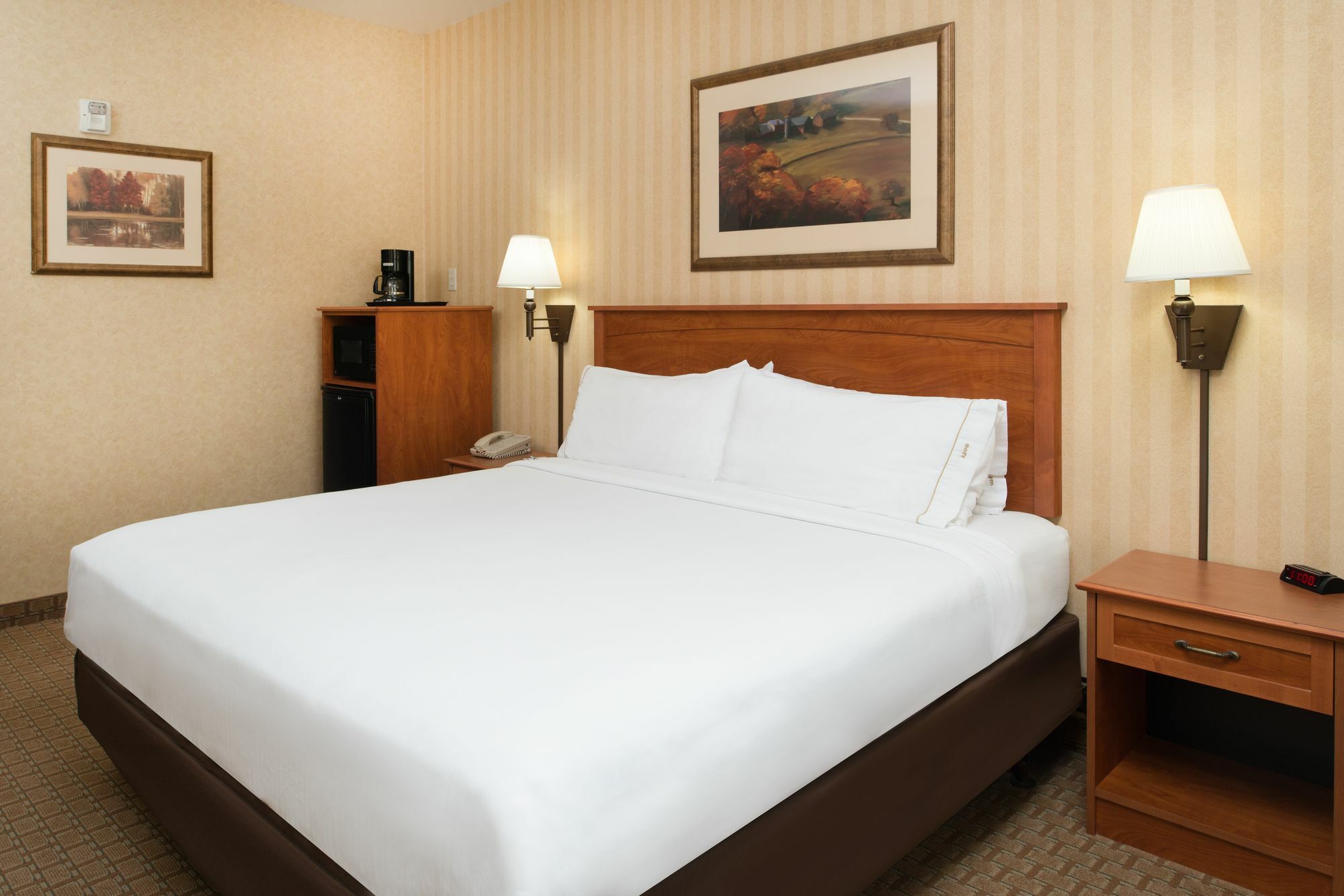 Holiday Inn Express Hotel & Suites Coeur D'Alene I-90 Exit 11 By Ihg Exterior photo