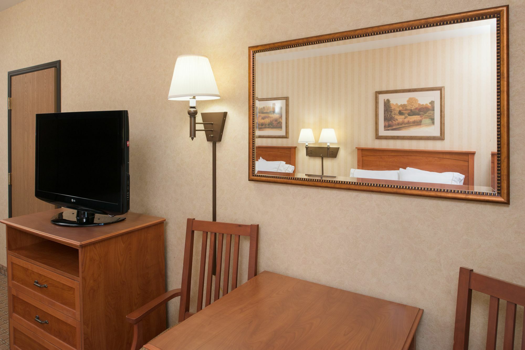 Holiday Inn Express Hotel & Suites Coeur D'Alene I-90 Exit 11 By Ihg Exterior photo